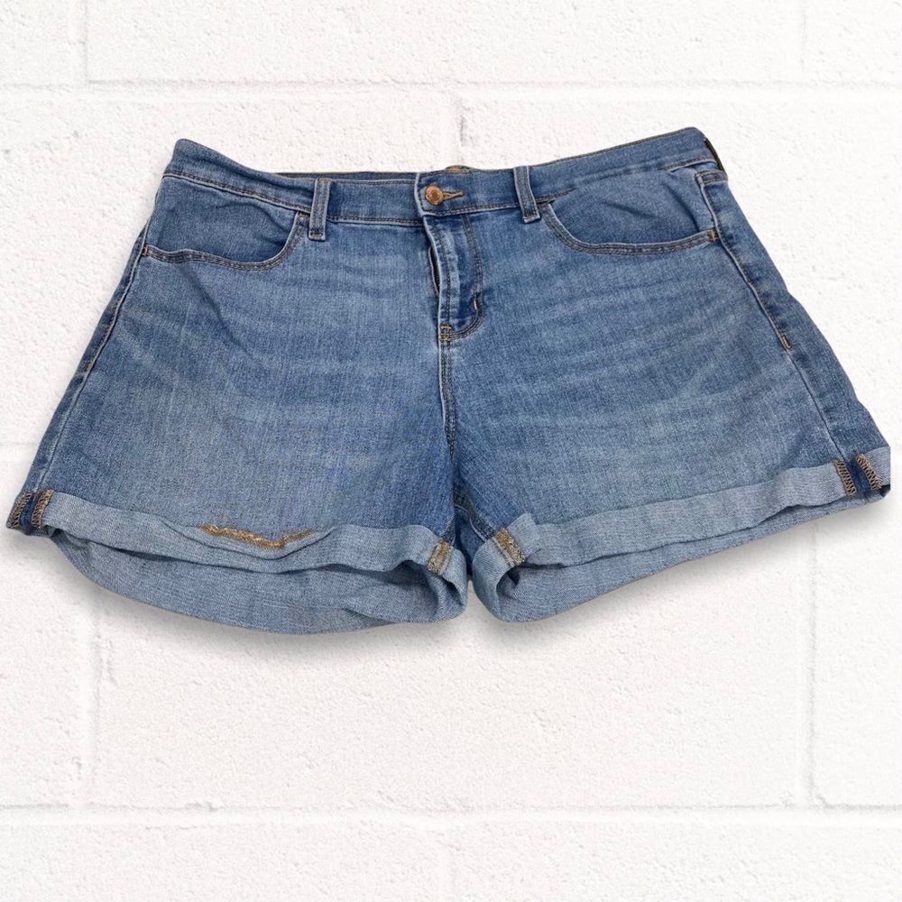 Old Navy Cuffed Shorts in Indigo size 14